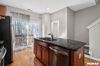 8745 Cypress Grove Run in Raleigh, NC - Building Photo - Building Photo