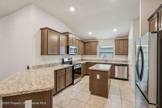 12518 Pine Bluff St in Spring Hill, FL - Building Photo - Building Photo