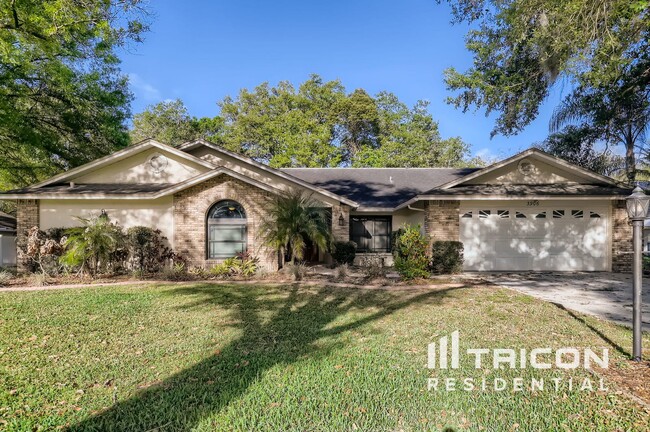 3906 Broomsedge Ln in Valrico, FL - Building Photo - Building Photo