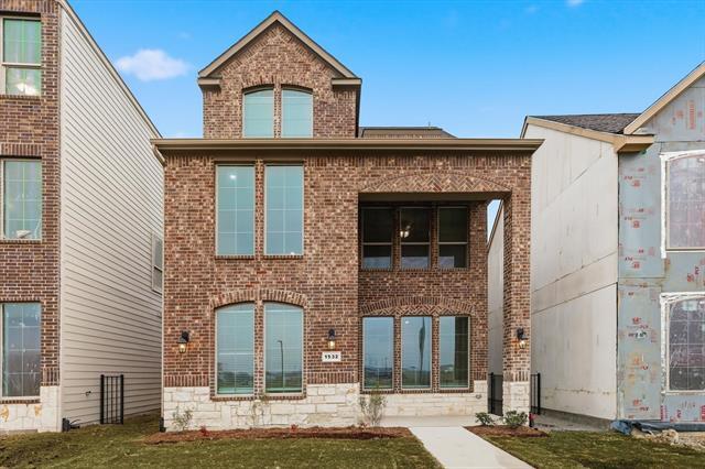 1532 Lake District Dr