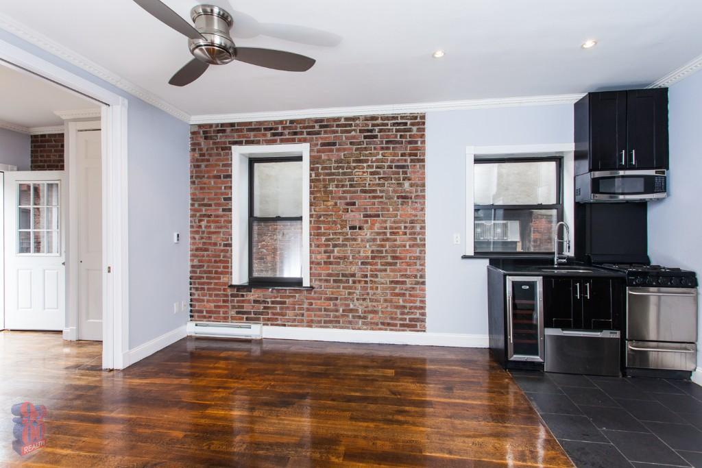 434 W 52nd St in New York, NY - Building Photo