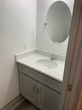 8105 Corinth St in Houston, TX - Building Photo - Building Photo