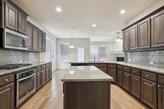 5729 Fuder Dr in McKinney, TX - Foto de edificio - Building Photo