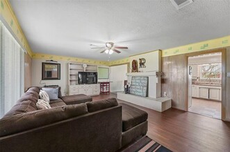 411 Co Rd 3609 in Edgewood, TX - Building Photo - Building Photo