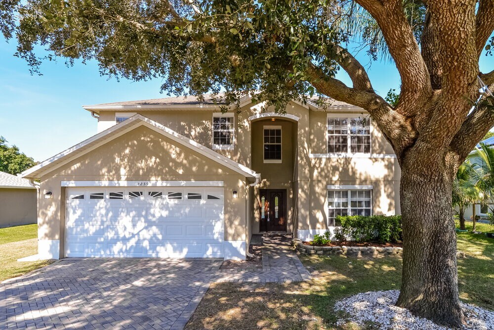 1239 Juniper Hammock St in Winter Garden, FL - Foto de edificio