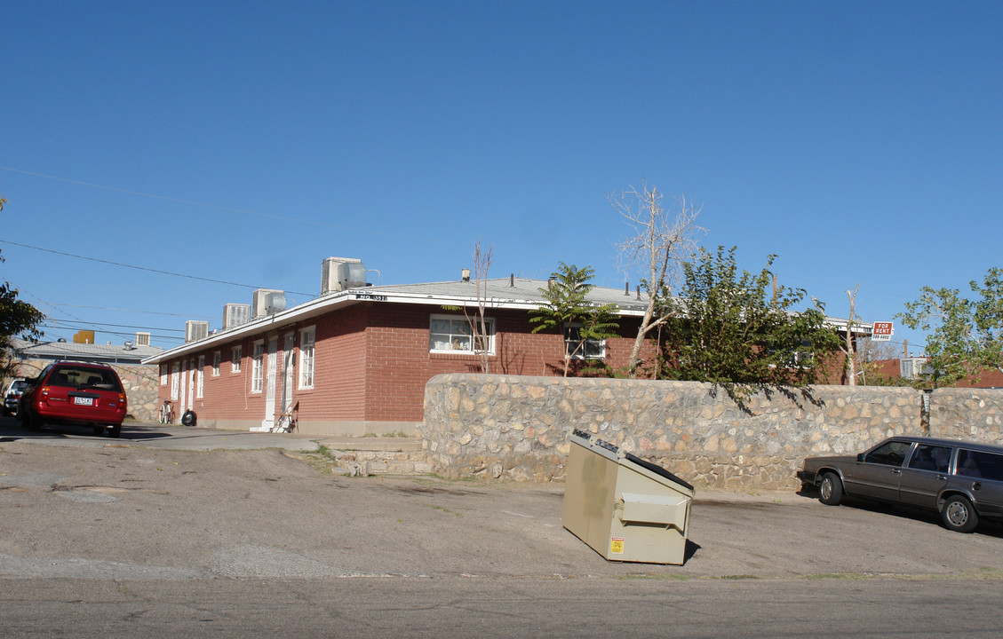 3817 Harrison Ave in El Paso, TX - Building Photo