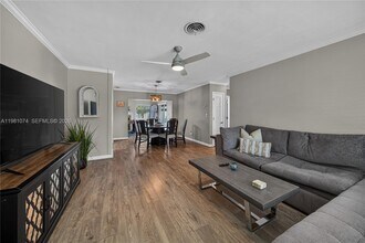 2161 NE 62nd Ct in Fort Lauderdale, FL - Building Photo - Building Photo