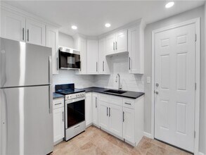 227 Lake Rd in Webster, NY - Building Photo - Building Photo