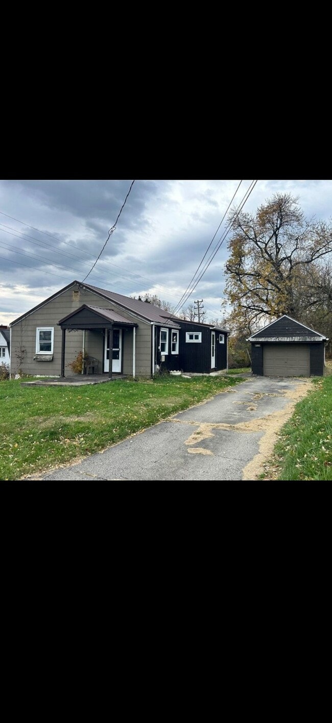 property at 1347 High Rd