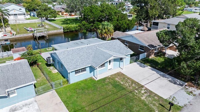 13916 Sommers Ave in Hudson, FL - Building Photo - Building Photo