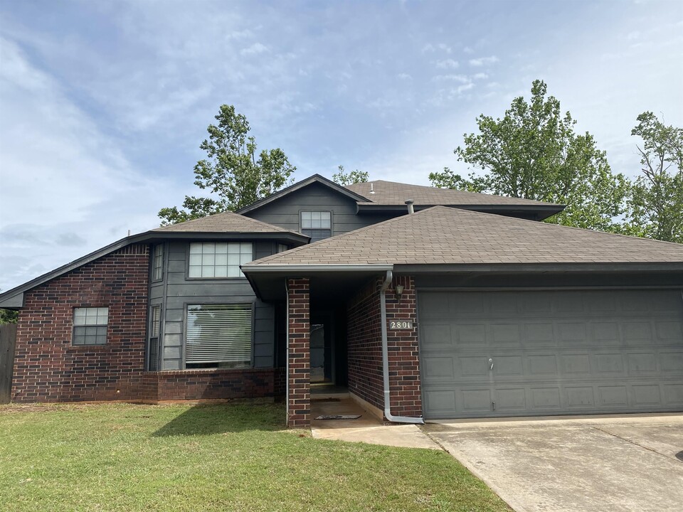 2801 Dalewood Terrace in Norman, OK - Building Photo