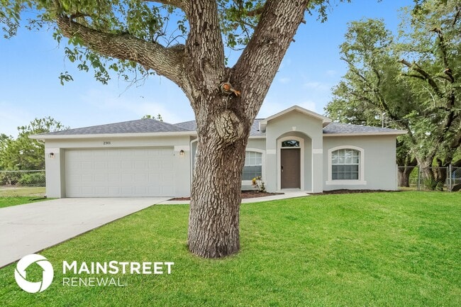 property at 2301 Jetridge St