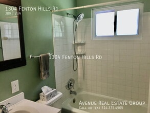1304 Fenton Hills Rd in Fenton, MO - Building Photo - Building Photo