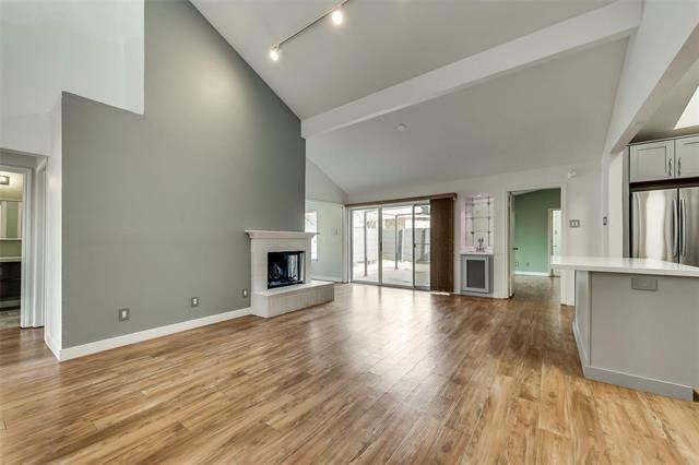 2113 Brook Mt Ct