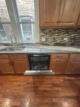 6449 N Artesian Ave in Chicago, IL - Building Photo - Building Photo