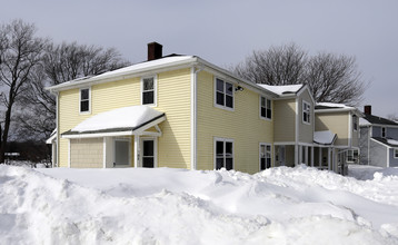 Lakeview Manor in Weymouth, MA - Building Photo - Building Photo