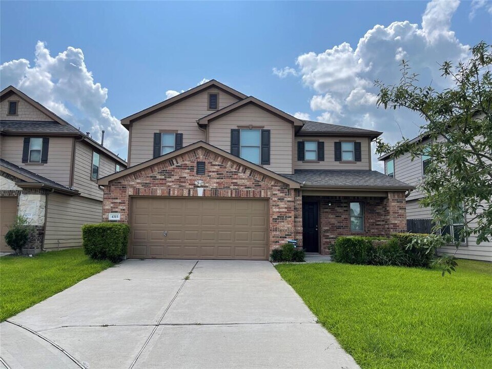 4315 Bolsover Sky Ct in Katy, TX - Building Photo