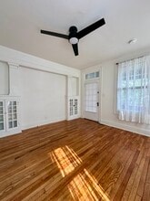 319 E Scott Ave, Unit 319-1 in Knoxville, TN - Foto de edificio - Building Photo