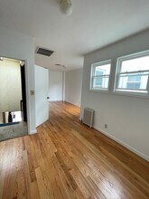 646 Forest Ave in Staten Island, NY - Foto de edificio - Building Photo