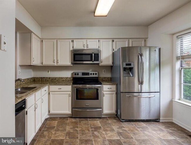 8734 Ruppert Ct in Ellicott City, MD - Building Photo - Building Photo