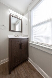 1121 Metropolitan Ave photo'