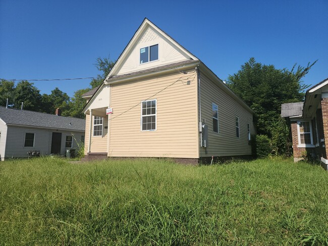 855 Ayers St in Memphis, TN - Building Photo - Building Photo