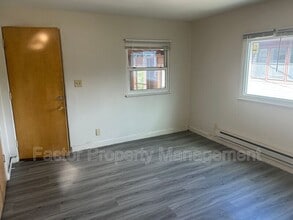 507 S Broad St in Mankato, MN - Building Photo - Building Photo