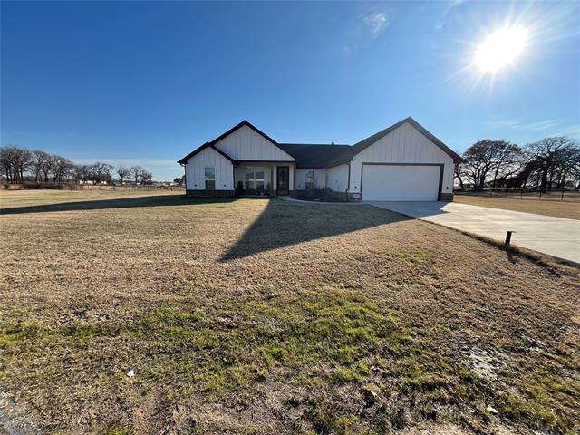 171 Cool Mdws Ct in Cool, TX - Building Photo