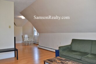 381 Angell St in Providence, RI - Building Photo - Building Photo