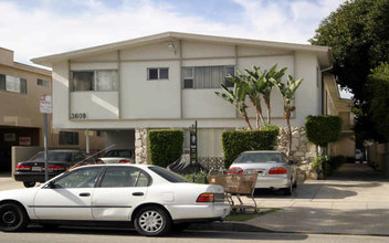 3609 Mentone Ave in Los Angeles, CA - Building Photo - Other