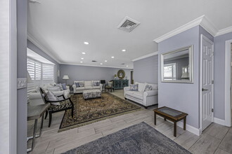 318 Belle Isle Ave in Belleair Beach, FL - Building Photo - Building Photo