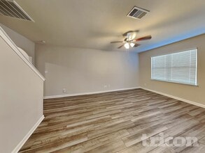 837 Mallorie Ln in Ferris, TX - Building Photo - Building Photo