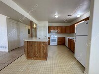 587 Woodward Ave photo'