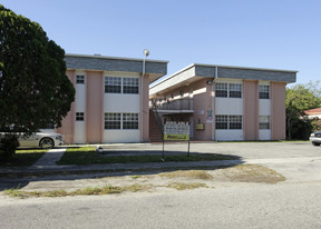 1290 NE 142nd St in North Miami, FL - Foto de edificio - Building Photo