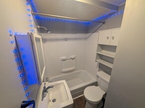 31 Chestnut St, Unit A in Claremont, NH - Building Photo - Building Photo