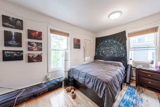 309 Elm St, Unit 3 in Cambridge, MA - Building Photo - Building Photo