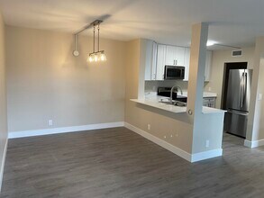 11401 NW 35th St in Coral Springs, FL - Building Photo - Building Photo