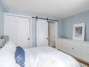 363 E 76th St in New York, NY - Building Photo - Building Photo