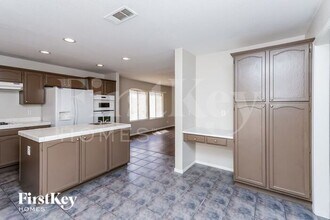 7908 Turtle Cove Ave in Las Vegas, NV - Building Photo - Building Photo