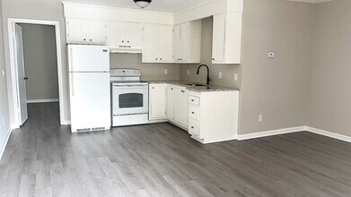 3212 Summer Pl in Greenville, NC - Building Photo - Building Photo
