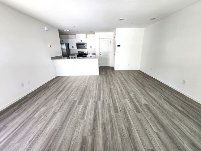 9476 Peaceful River Ave in Las Vegas, NV - Building Photo - Building Photo
