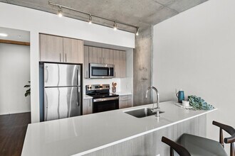 NV Apartments in Portland, OR - Building Photo - Building Photo