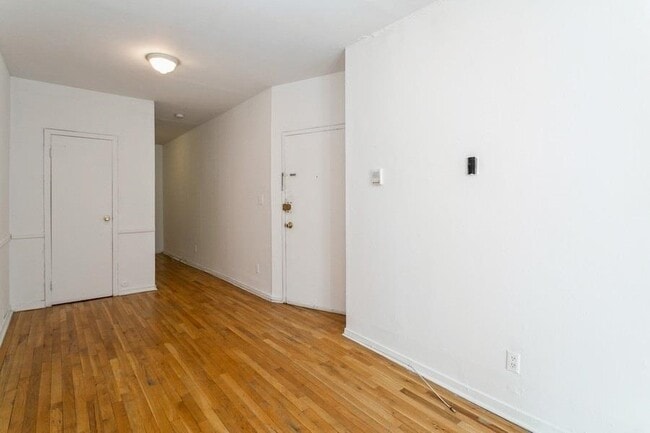 118 Adams St in Hoboken, NJ - Building Photo - Building Photo