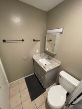 8506 Leake Ave in Baton Rouge, LA - Building Photo - Building Photo