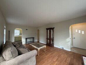 538 Mills St in Hinsdale, IL - Building Photo - Building Photo