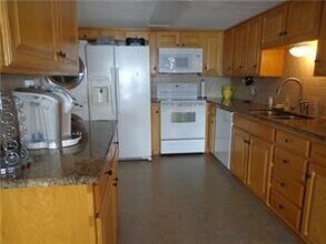 112 Harbor Dr in Runaway Bay, TX - Building Photo - Building Photo