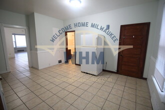 1140 N 50th Pl in Milwaukee, WI - Building Photo - Building Photo