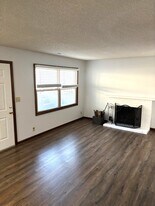 1825 Knox St, Unit 4 in Lincoln, NE - Building Photo