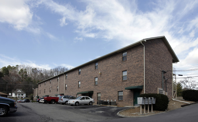 Whittle Springs in Knoxville, TN - Building Photo - Building Photo