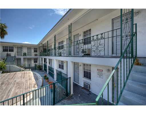 Holly Hill Motel in Hollywood, FL - Foto de edificio - Building Photo